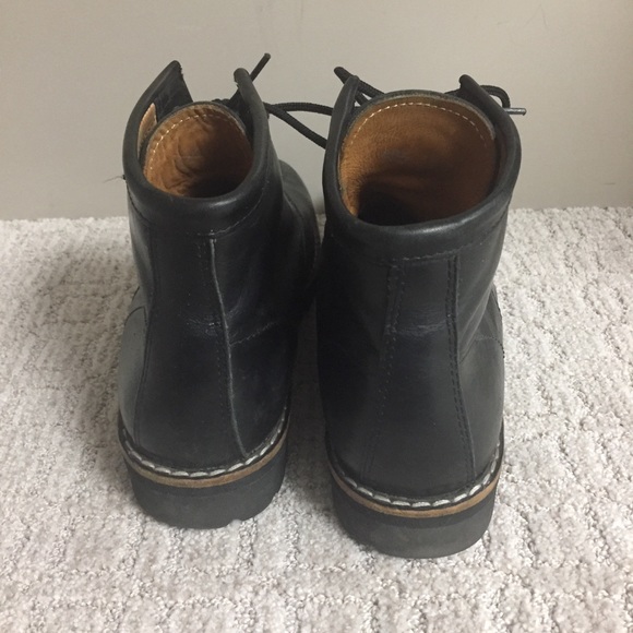 Men’s Roots Canada Black Leather Boots - Picture 3 of 7